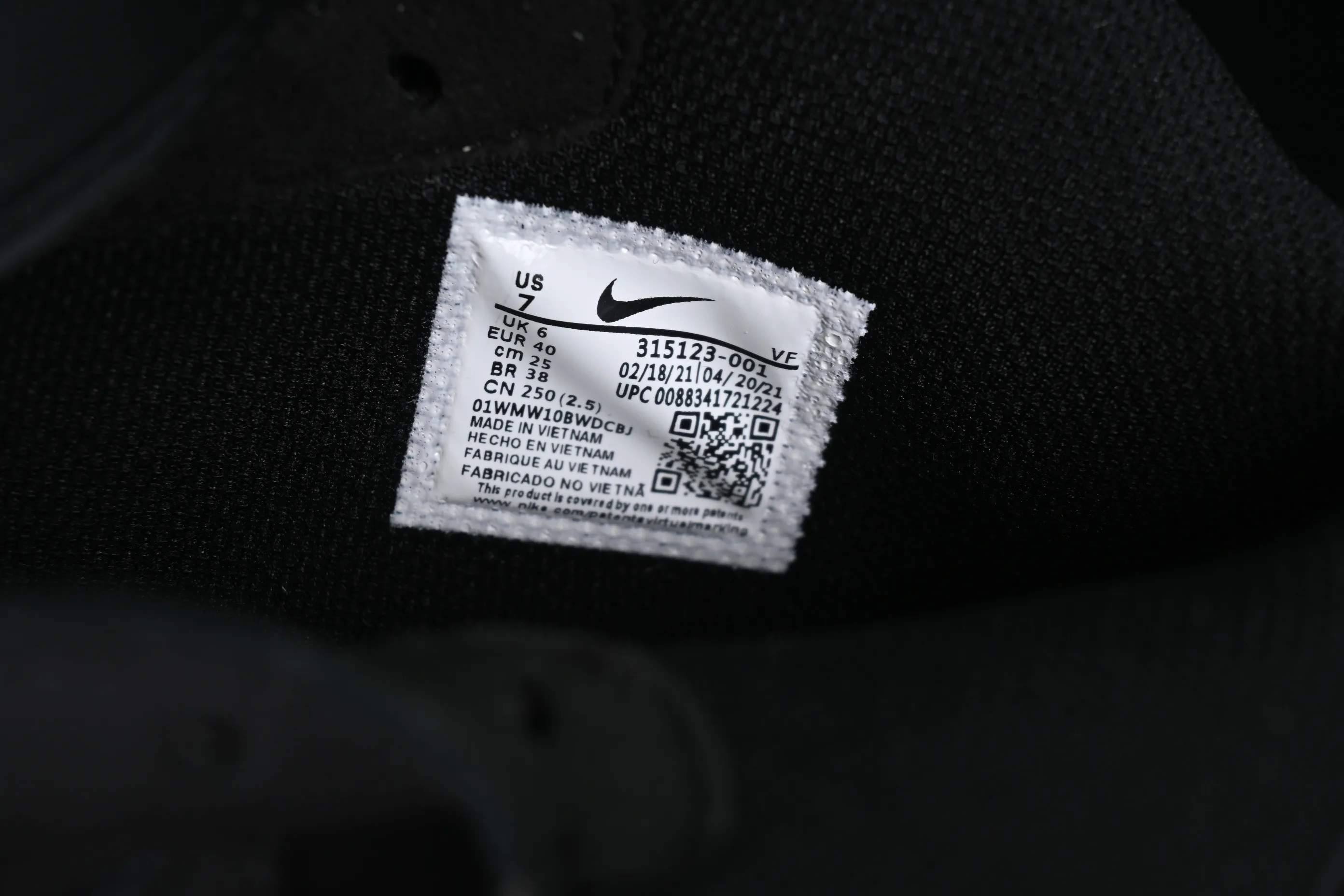 All categories Nk Air Force 1 Air Force series Nk Air Force 1 Mid Air Force mid-top Nk Air Force 1'07 Mid Air Force all-black mid-top casual sneakers 315123-001